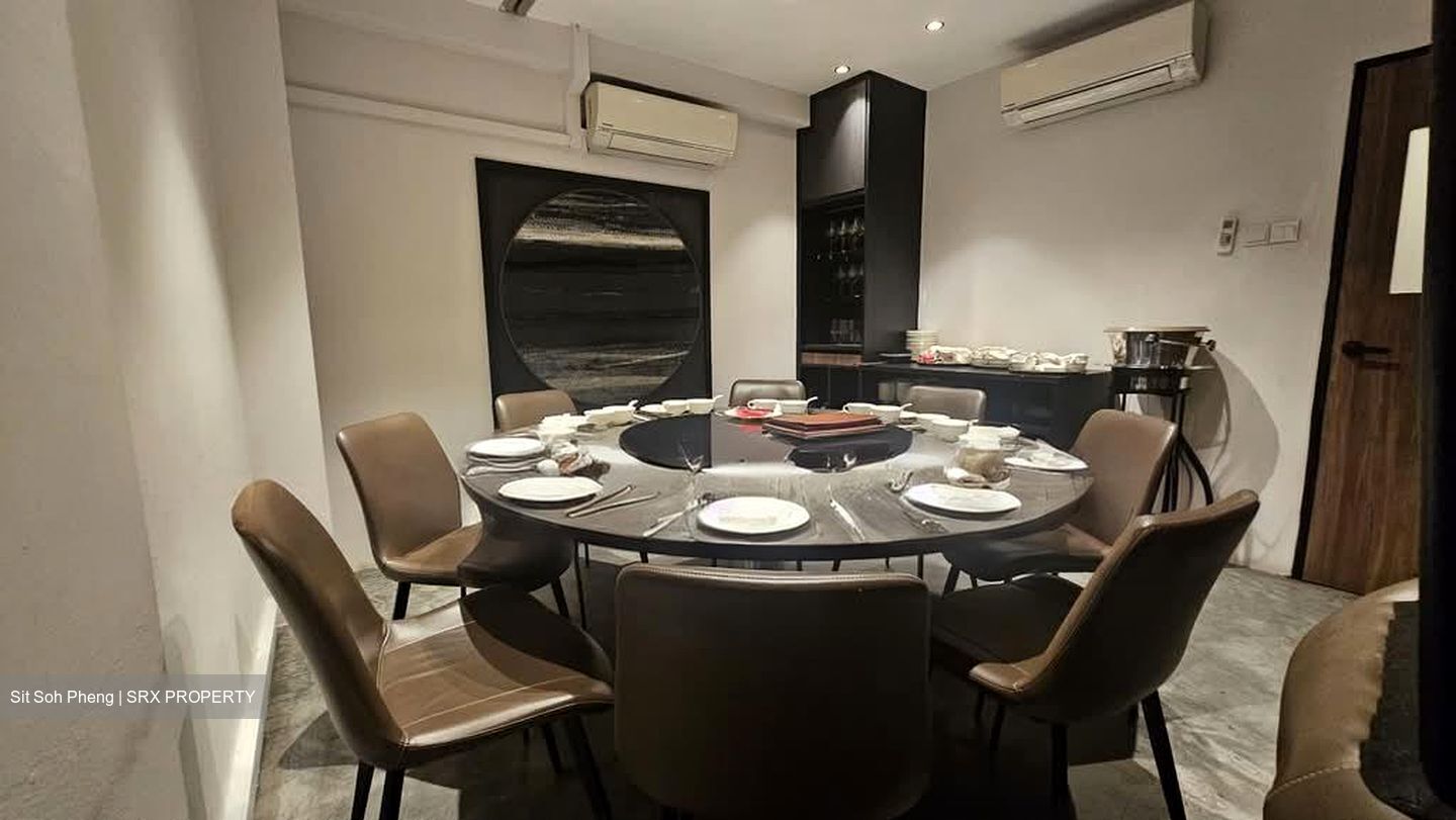 Geylang Road (D14), Shop House #570046781